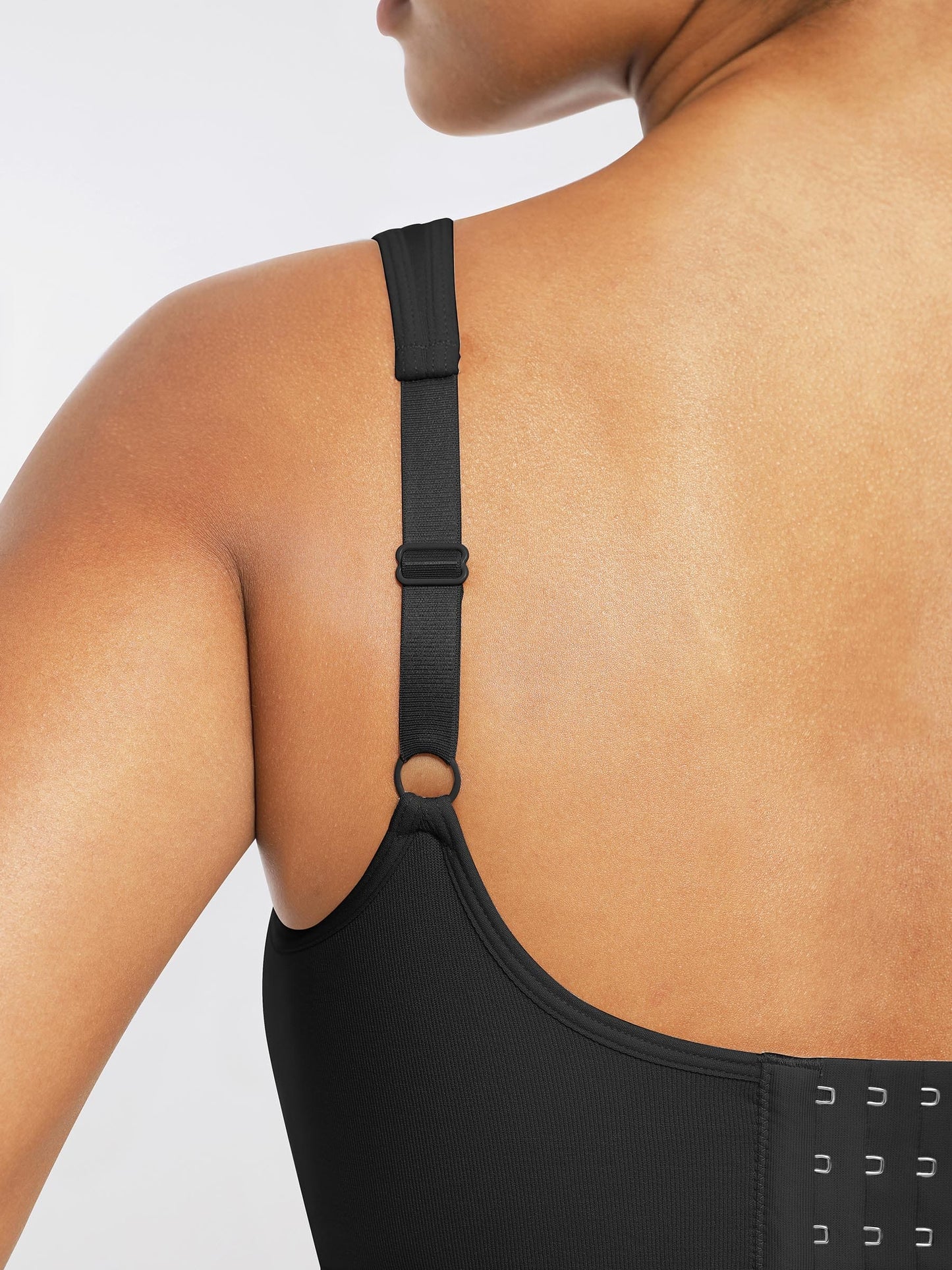 Feelingirl Seamless Bra with Smoothing Support and Adjustable Straps