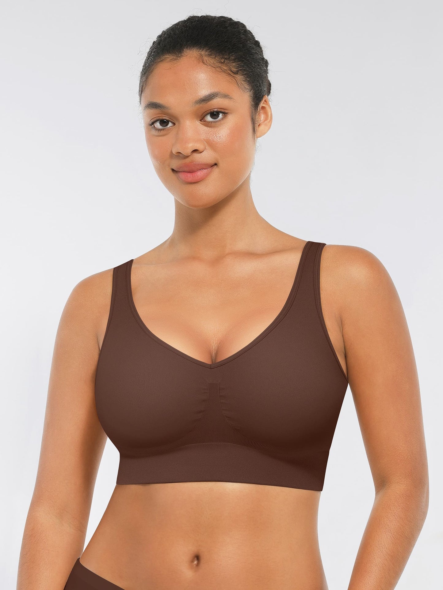 Feelingirl Seamless Comfort Bra with Smoothing Support and Adjustable Straps