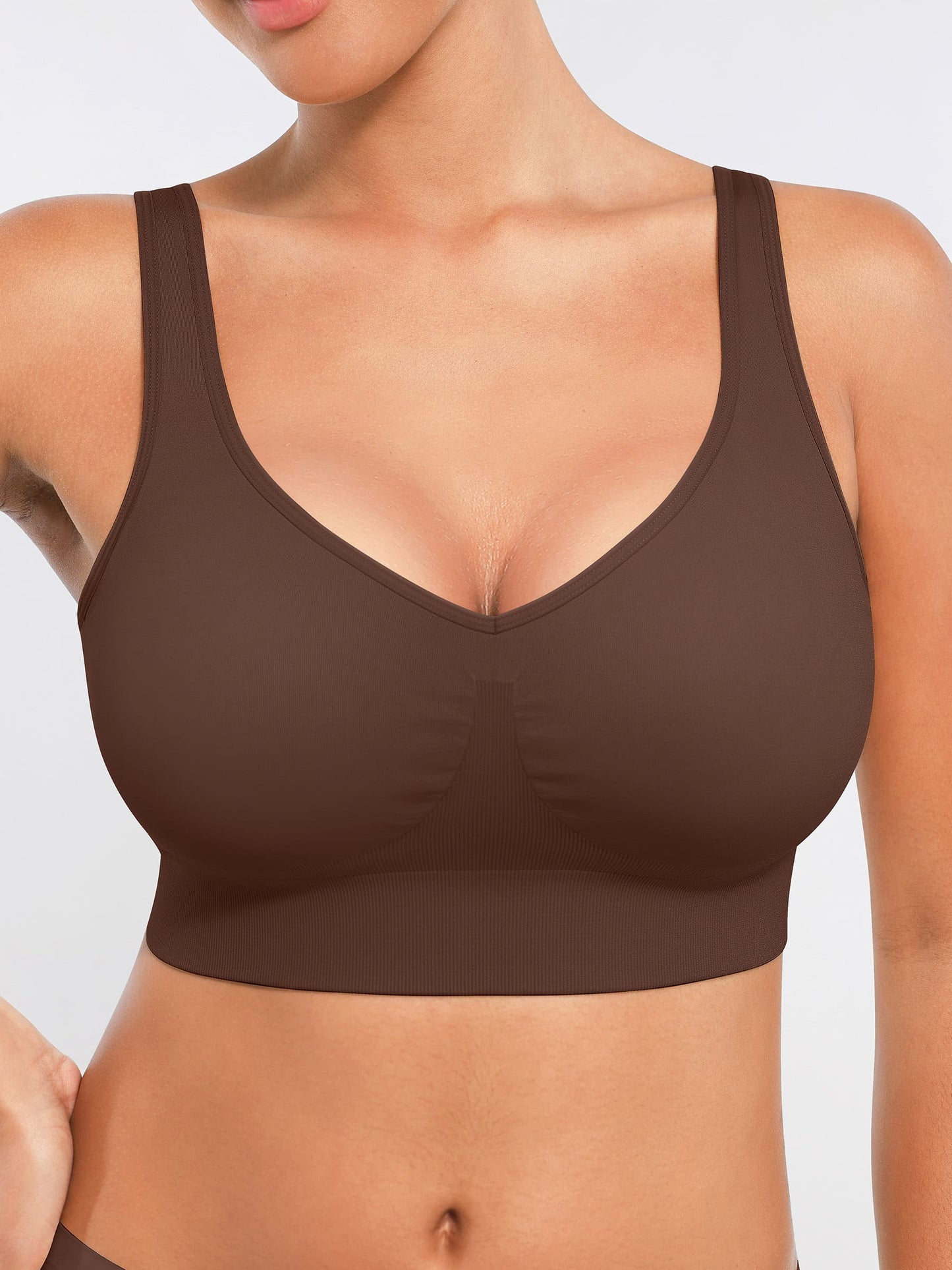 Feelingirl Seamless Comfort Bra with Smoothing Support and Adjustable Straps