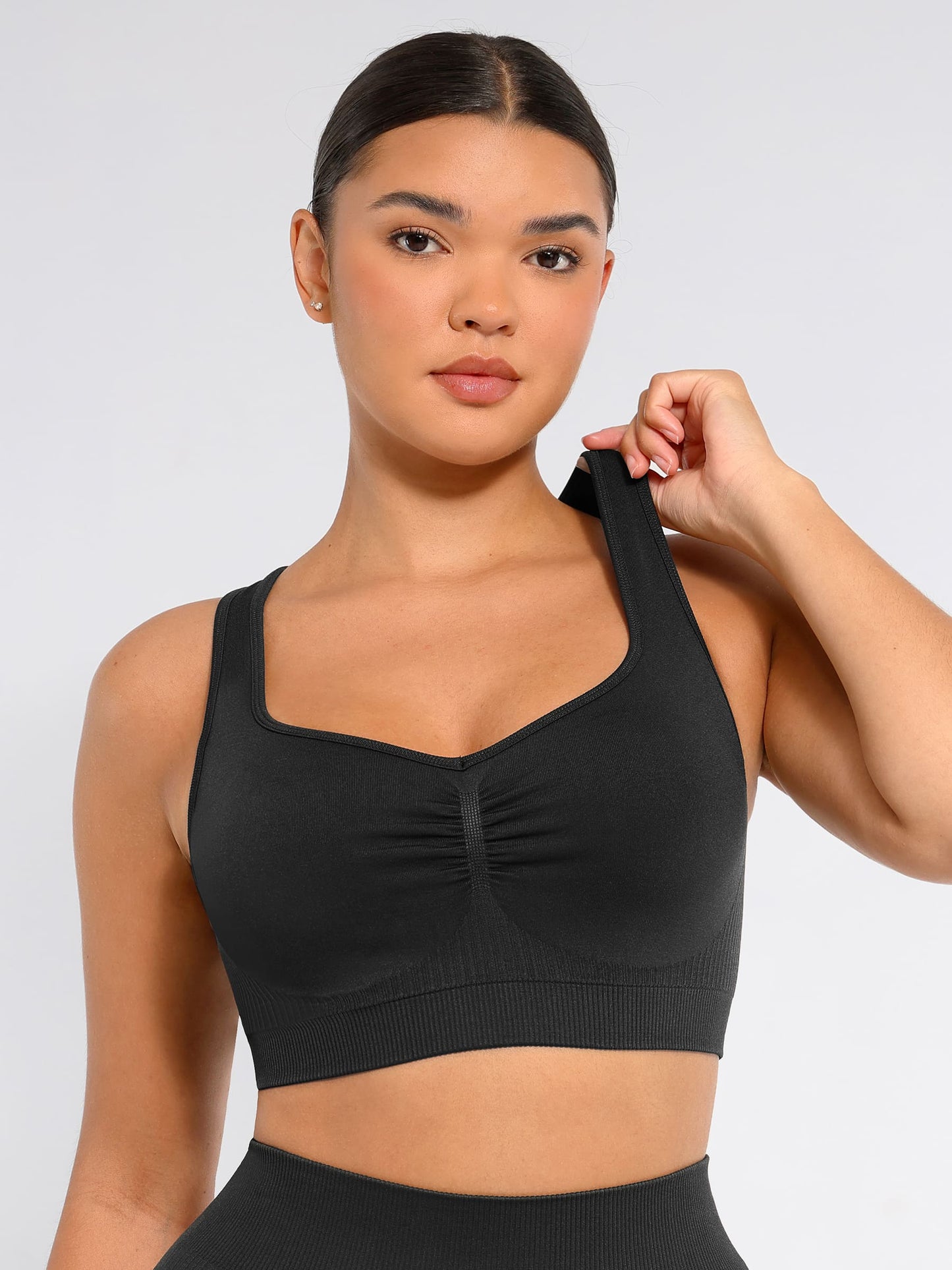 Feelingirl Seamless Racerback Sports Bra with Removable Pads and Support Fit