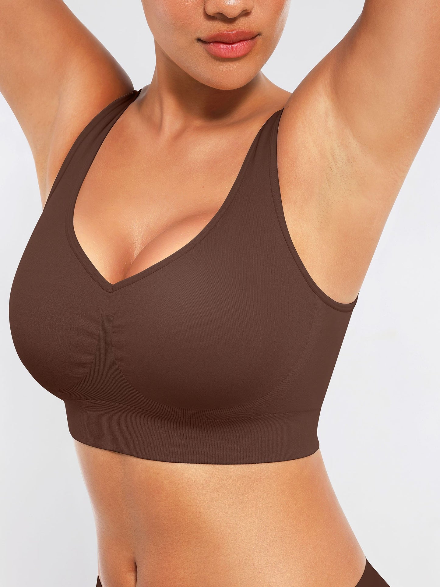 Feelingirl Seamless Comfort Bra with Smoothing Support and Adjustable Straps