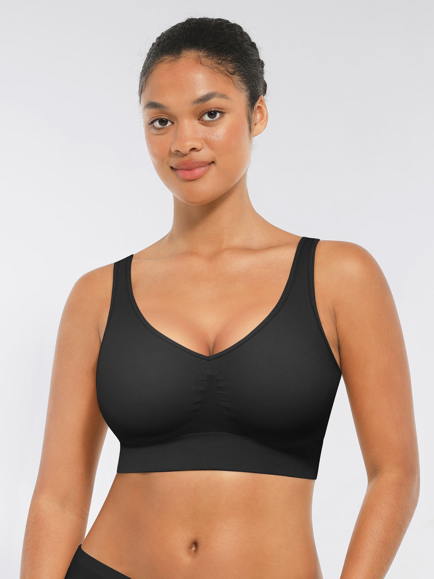 Feelingirl Seamless Bra with Smoothing Support and Adjustable Straps